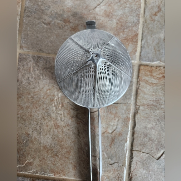 Vintage Adcraft Aluminum Cone Strainer - Picture 8 of 16